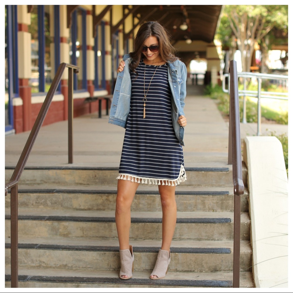 ✨LAST ONE✨Navy striped tassel trim dress - Picture 4 of 5